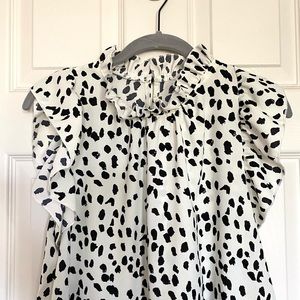 Entro high-neck dot top with flutter sleeves